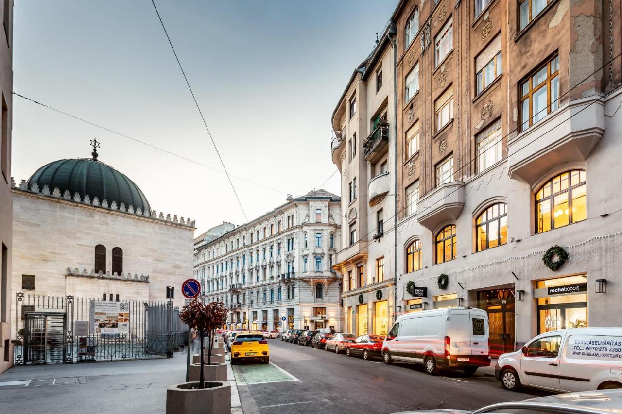 Extra Central Modern Studio Budapest Bagian luar foto
