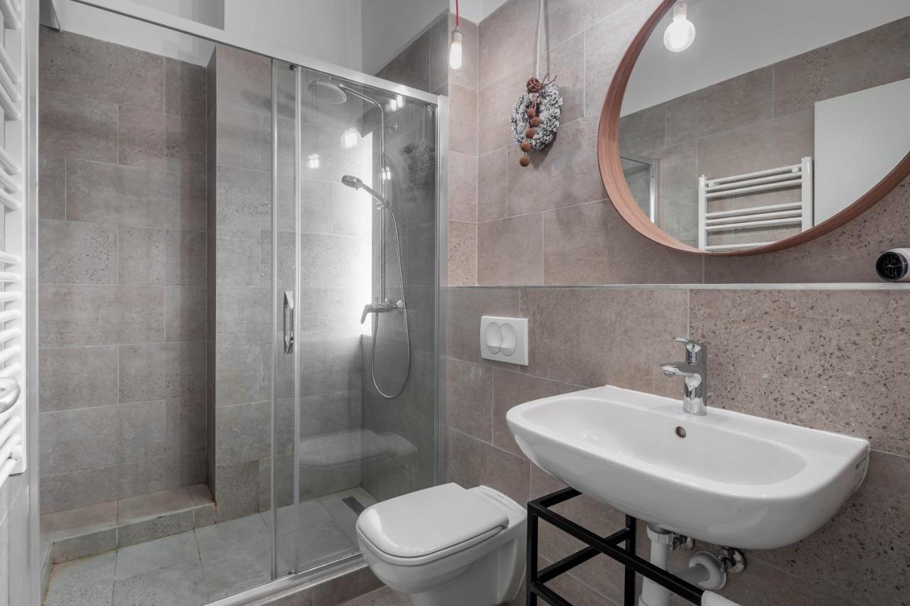 Extra Central Modern Studio Budapest Bagian luar foto